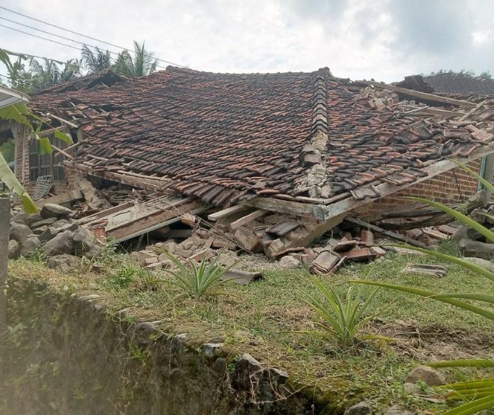 Ada Kabar Tsunami dan Gempa Susulan, BNPB: 17 Ribu Warga Gresik Mengungsi. (Foto: MNC Media)