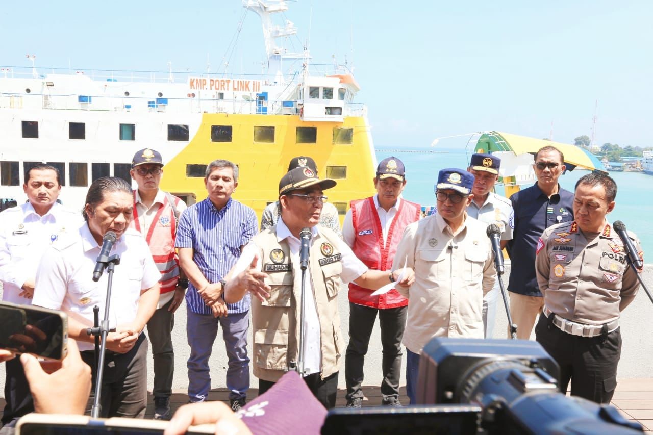 Menko PMK Minta Fasilitas di Pelabuhan Merak Ditambah Jelang Mudik Lebaran 2024. (Foto Kemenko PMK)