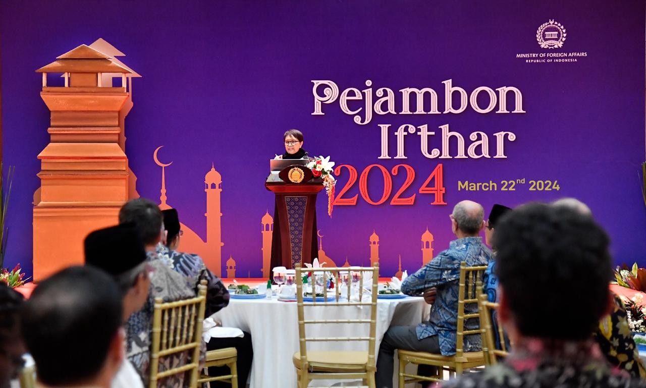 Indonesian FM Says Ramadan Momentum to Strengthen Global Humanitarian Solidarity. (Foto: Kemlu)
