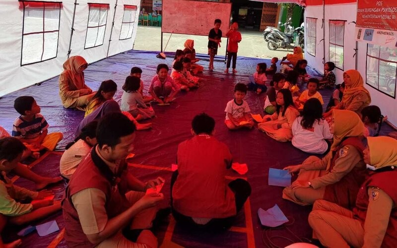 Pengungsi banjir di Demak masih bertahan di lokasi pengungsian (MNC Media)