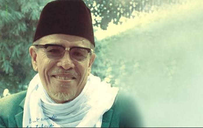 Harta Bukan Sumber Keselamatan, Perspektif Buya Hamka tentang Kekayaan dalam Hidup. (Foto: MUI)