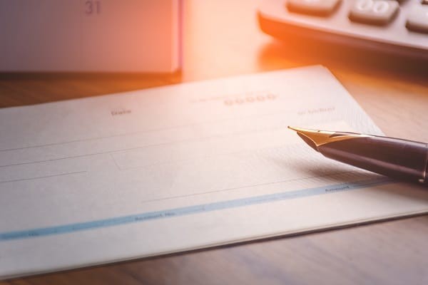 4 Alat Pembayaran Non Tunai Berbasis Kertas, Apa Saja? (Foto: Alat Pembayaran Non Tunai Berbasis Kertas)