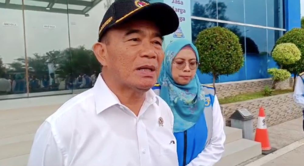 Pastikan Kesiapan Arus Mudik 2024, Menko PMK Tinjau Pos Cikampek Utama. Foto: MNC Media.