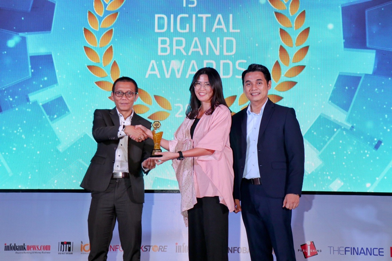 MNC Sekuritas Kembali Raih Golden Trophy Penghargaan Infobank-Isentia Digital Brand Recognition 2024. (Foto MNC Media)