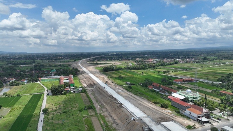Jalan Tol Ruas Colomadu-Ngawen Terapkan Sistem One Way selama Lebaran 2024. (Foto MNC Media)