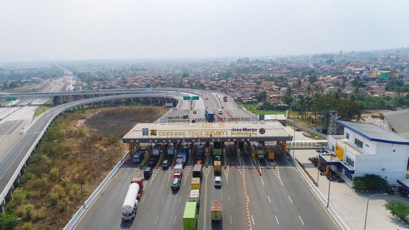H-4 Lebaran 2024, Traffic Tol Jabodetabek Menuju Jabar Meningkat Jadi 83.259 Kendaraan. (Foto: MNC Media)