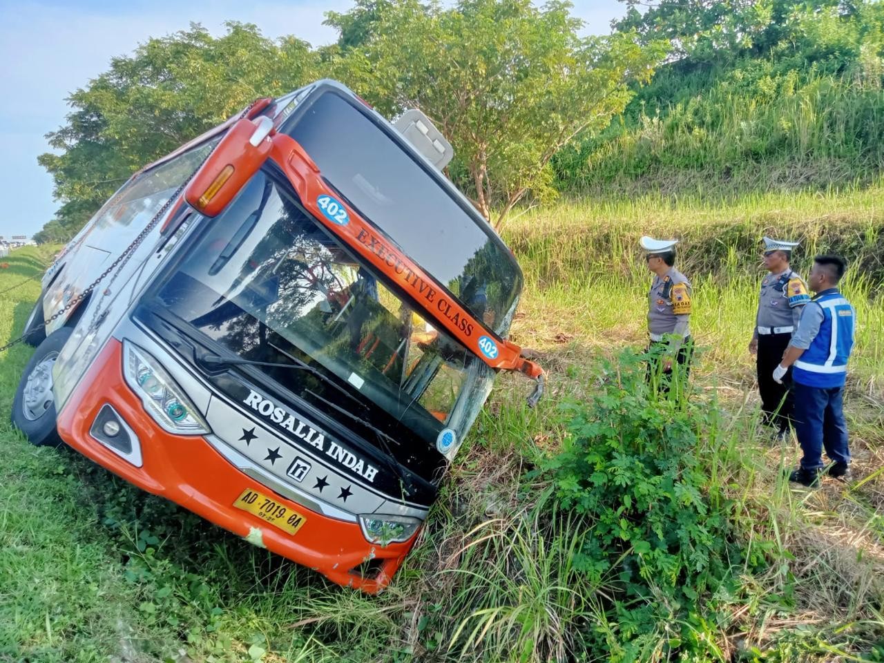 Menhub Buka Suara Soal Kecelakaan Bus Rosalia Indah, Sopir Diduga Kelelahan. (Foto: MNC Media)