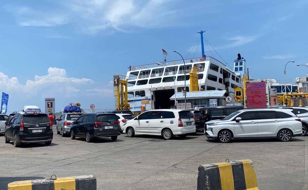 Jelang Puncak Arus Balik, Pelabuhan Bakauheni Ramai Lancar di H-3 Lebaran. (Foto: MNC Media)