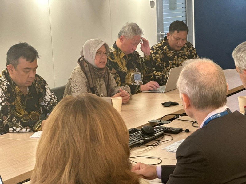 Risma Sebut 21 Ribu Keluarga di RI Keluar dari Kemiskinan di Depan Petinggi OECD (foto ist)