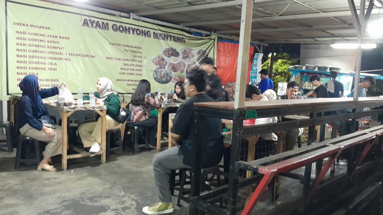 Kenyang Digusur, Kini Dadan Raup Puluhan Juta Rupiah per Hari dari Bisnis Gohyong (foto: MNC Media)