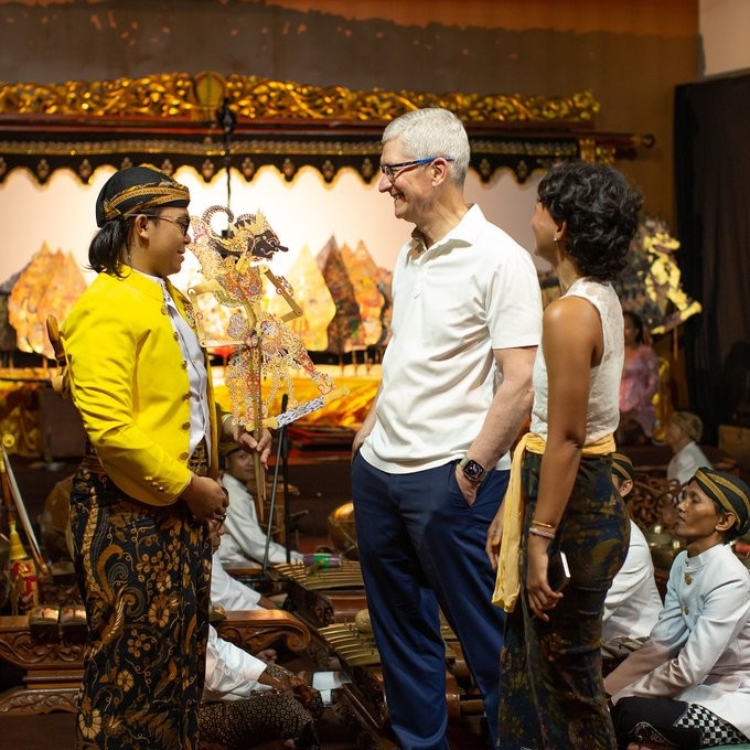 Usai Bertemu Jokowi, CEO Apple Diajak Berkunjung ke Museum Wayang. (Foto: MNC Media)