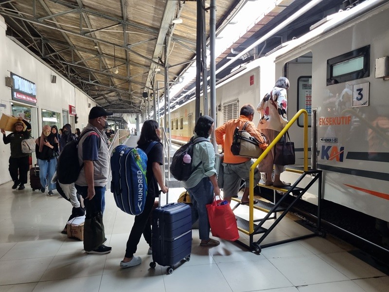 KAI Tambah 18 Kereta Api untuk Antisipasi Lonjakan Penumpang saat Libur Idul Adha. (Foto: MNC Media)