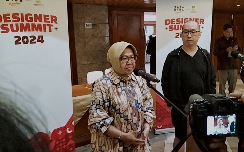 Menteri Sosial (Mensos) Tri Rismaharini (Kemensos)