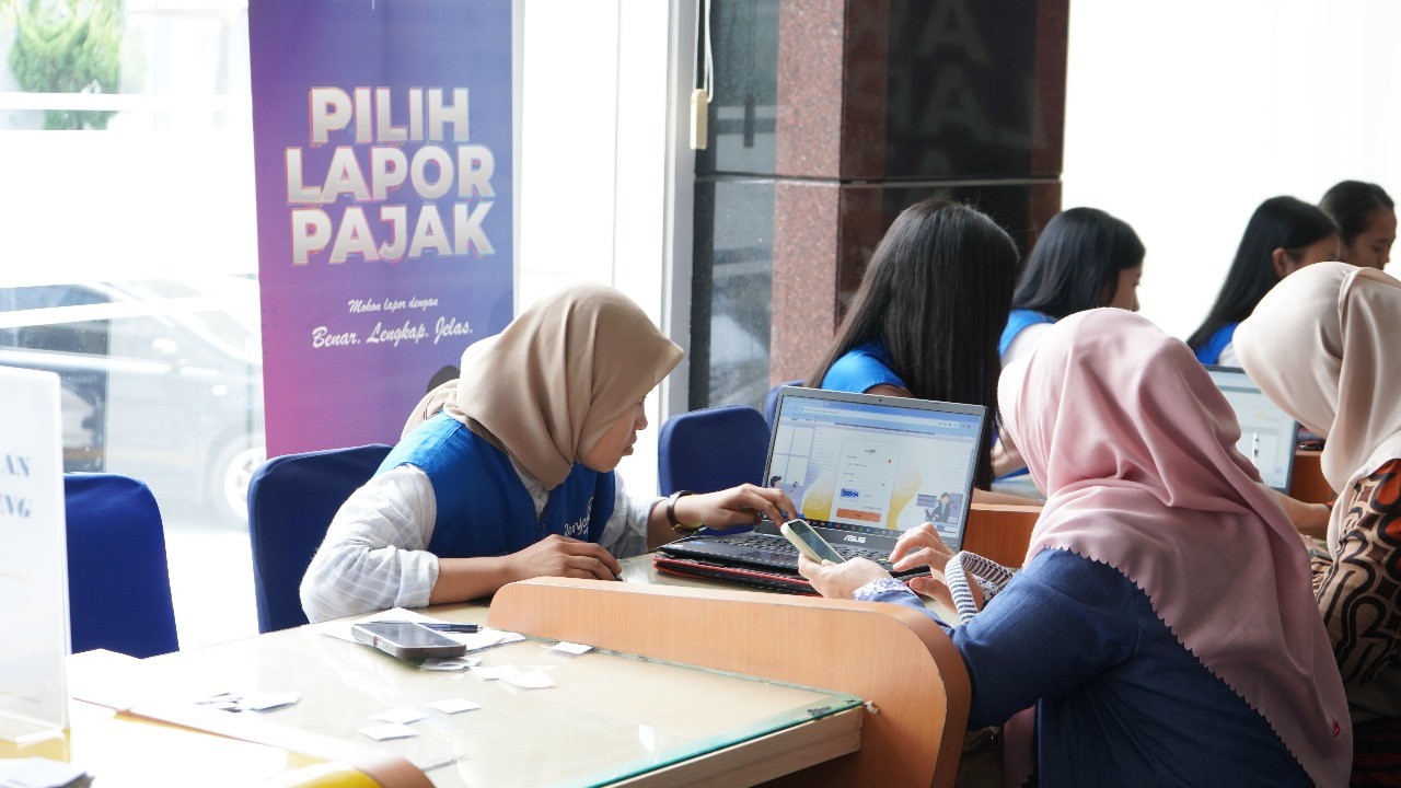 Lebih dari 328 Ribu Wajib Pajak di Sumut Lapor SPT, Tingkat Kepatuhan Naik 6,6 Persen. (Foto: Wahyudi/MNC Media)