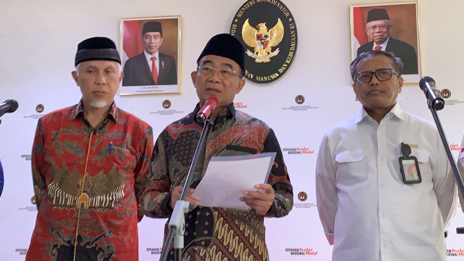 Menko PMK Beberkan Upaya Pemerintah Atasi Longsor Tana Toraja hingga Erupsi Gunung Ruang. (Foto: Binti/MNC Media)