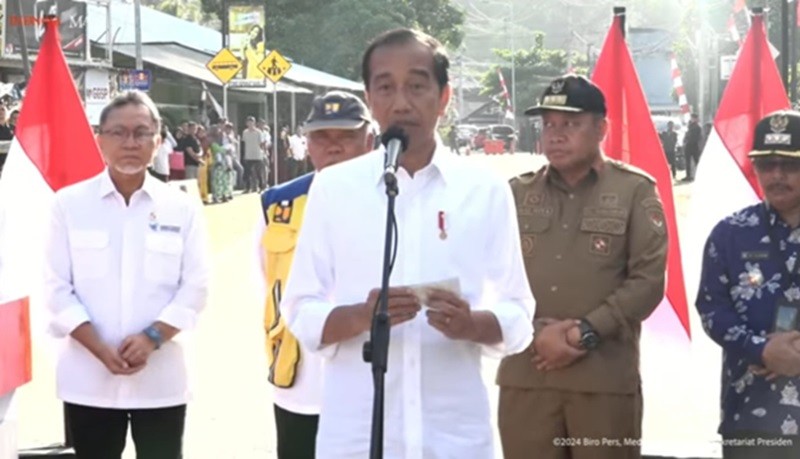 Jokowi Resmikan 40,6 Km Jalan di NTB, Telan Anggaran Rp211 Miliar (foto setpres)
