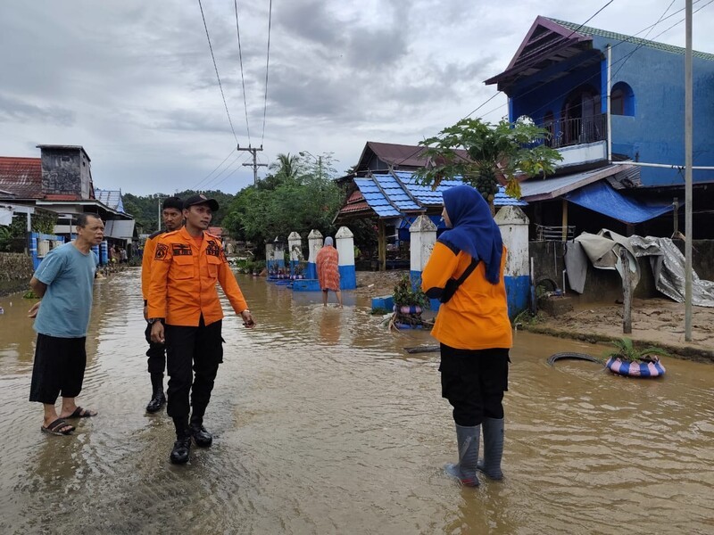887 KK Terdampak Banjir Rappang Sulawesi Selatan, Satu Orang Meninggal Dunia. (Foto: MNC Media)