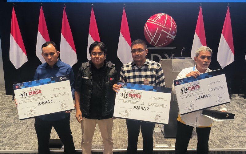 Para jawara Capital Market Chess Competition IDX Channel 2024 (Dinar Fitra Maghiszha/MPI)