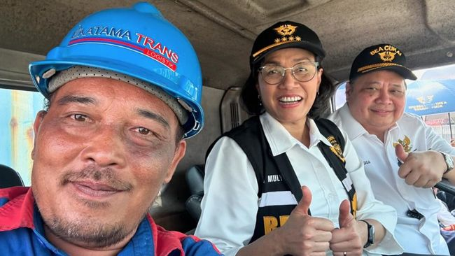 Jajal Naik Truk di Tanjung Priok, Sri Mulyani: Menyala Abangkuh. (Foto: Instagram/@smindrawati)