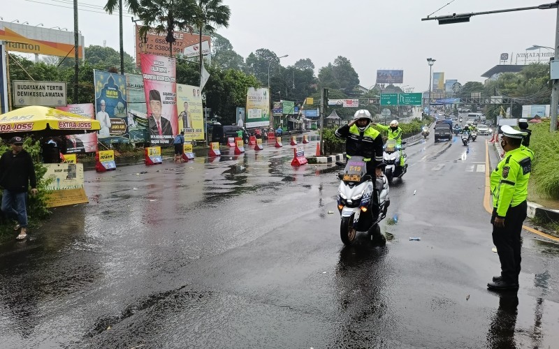 Polres Bogor akan menerapkan Car Free Night saat perayaan malam tahun baru di wilayah Puncak, Bogor, Jawa Barat. (Putra Ramadhani Astyawan/MPI)