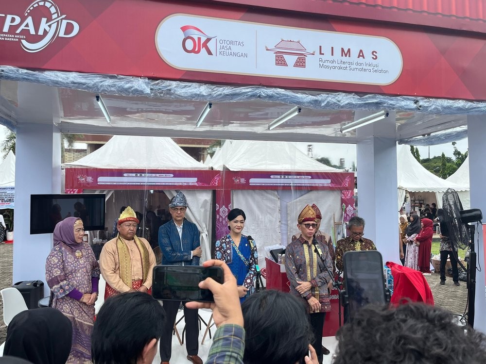 OJK Sukses Gelar Harvesting Gernas BBI/BBWI Sumsel, Nasabah Binaan PNM Mekaar Berikan Usaha Terbaik. (Foto: MNC Media)