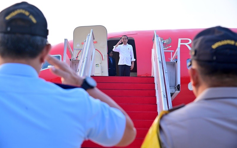 Presiden Jokowi terbang ke Provinsi Jawa Tengah. Kali ini, Jokowi akan melakukan kunjungan kerja di Surakarta atau Solo. (Setpres)