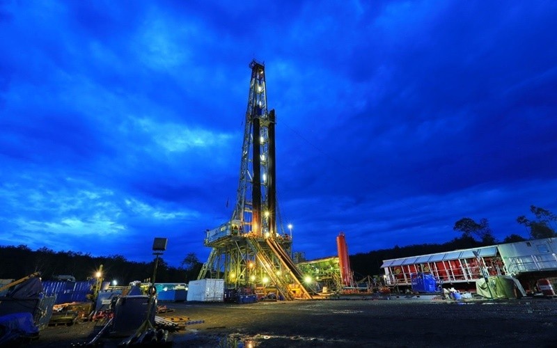 Repsol Indonesia menunjuk PT Synergy Engineering sebagai pemenang tender FEED di Blok Sakakemang.