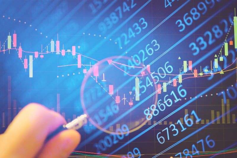 Intip Target Harga Saham MAPA hingga EXCL Jelang Weekend (foto mnc media)