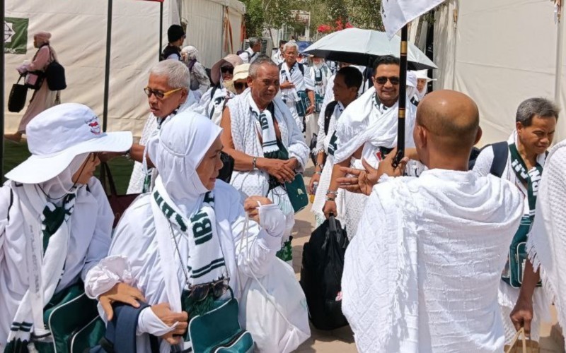 PPIH Arab Saudi mempersiapkan 1.169 tenda di Arafah menjelang wukuf. (Kemenag)