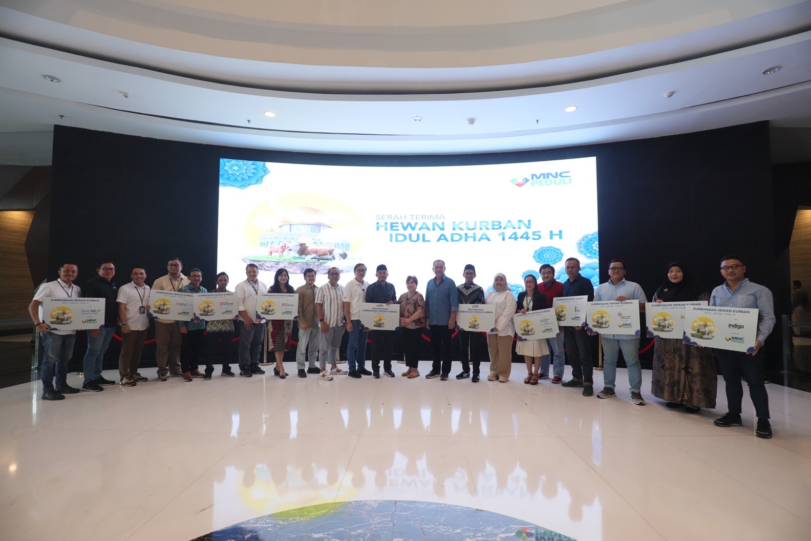 MNC Peduli Salurkan Hewan Kurban Idul Adha 2024 dari 57 Unit Usaha dan Mitra. (Foto Aldi Chandra/MPI)