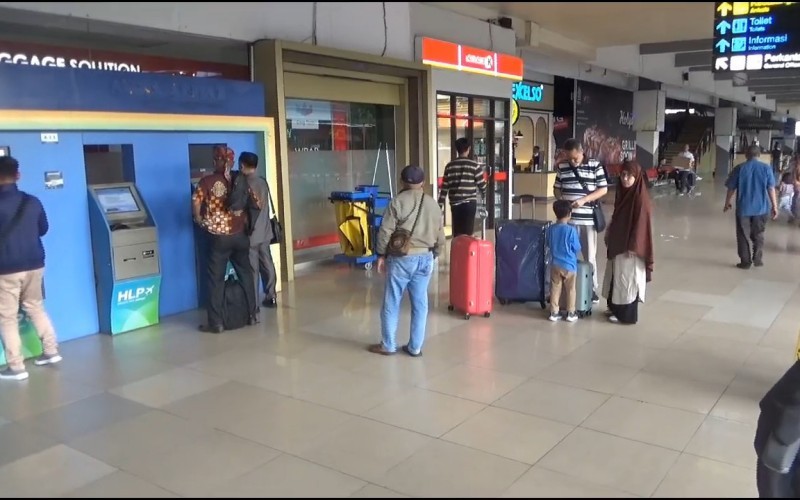 Lonjakan penumpang diprediksi terjadi di Bandara Halim Perdanakusuma, Jakarta Timur, menjelang libur panjang Idul Adha.