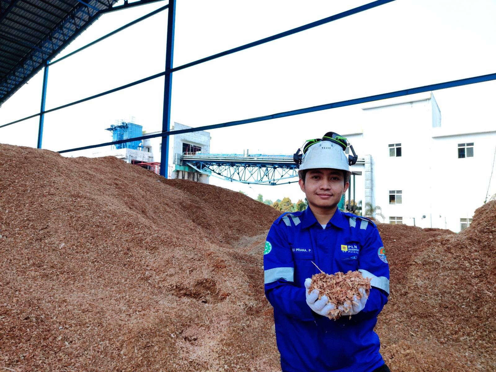 Kurangi Emisi Karbon, PLN Olah Limbah Jagung Jadi Bahan Co-Firing PLTU. (Foto: Dok. PLN)