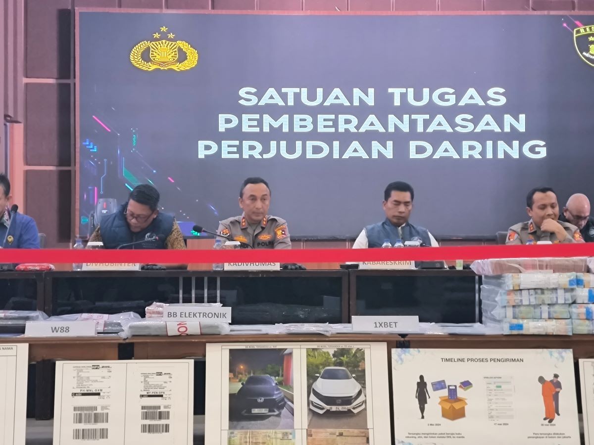 Bareskrim Polri Ungkap 318 Kasus Judi Online, Sita Barang Bukti Rp67,5 Miliar. (Foto: MNC Media)