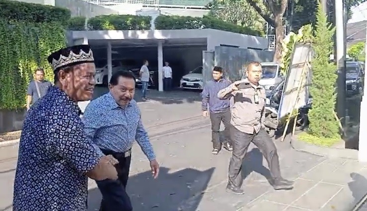Tanri Abeng Meninggal Dunia, Mantan Kepala BIN dan Menkes Melayat (foto ari sandita)