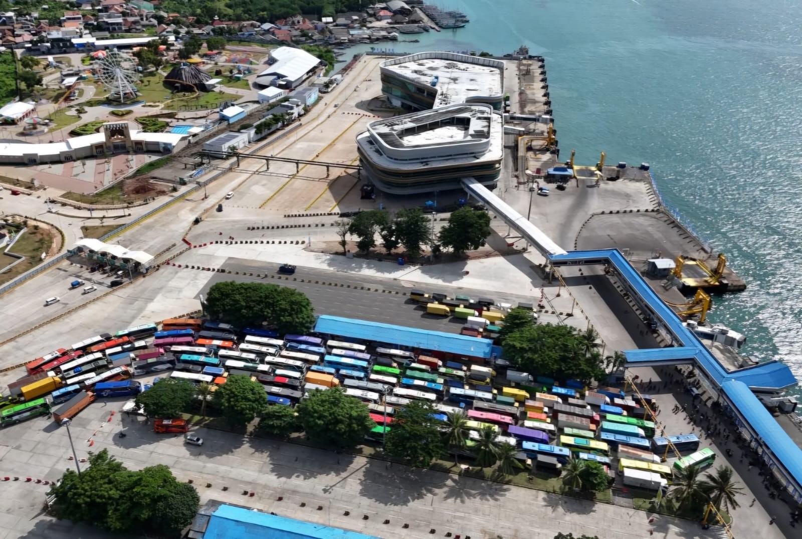 Tingkatkan Layanan, ASDP Gandeng Regulator dan Mitra Kerja Sterilisasi Pelabuhan (foto: MNC media)