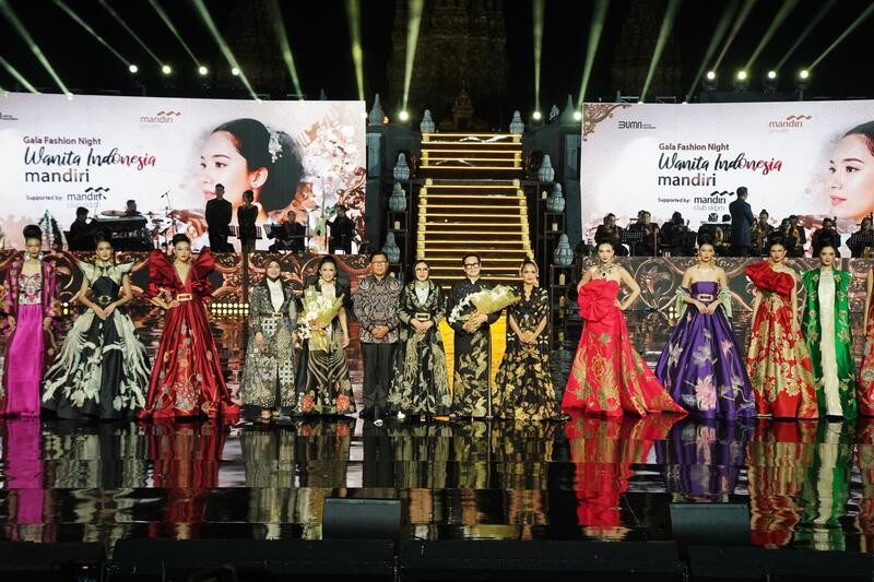 Bank Mandiri (BMRI) Gelar Gala Fashion Night dengan Background Kemegahan Candi Prambanan. (Foto: MNC Media)