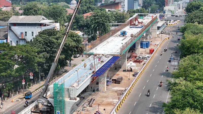 LRT Jakarta Fase Velodrome-Manggarai Ditargetkan Rampung di Kuartal III-2026. (Foto: MNC Media)