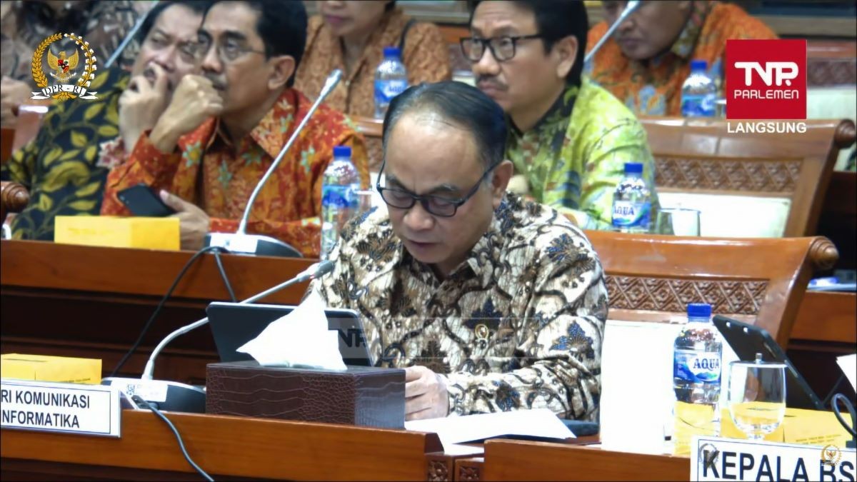 Menkominfo Pastikan Layanan PDNS 2 Pulih Sepenuhnya pada Agustus 2024. (Foto: Tangkapan Layar Youtube TV Parlemen)