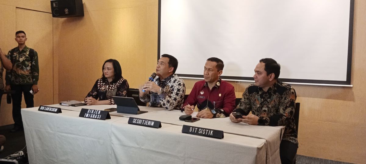 Silmy Karim Sebut Seluruh Layanan Imigrasi Dapat Digunakan 100 Persen. (Foto: Irfan Ma'ruf/MNC Media)