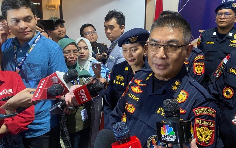 Kepala Kantor Wilayah Bea Cukai Provinsi Kepri Priyono Triatmojo (Nur Ichsan Yuniarto/MPI)