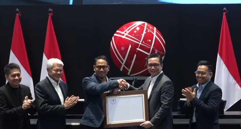 Anak Usaha Surge (WIFI) Resmi Catatkan Obligasi Perdana Rp600 Miliar di BEI (foto mnc media)