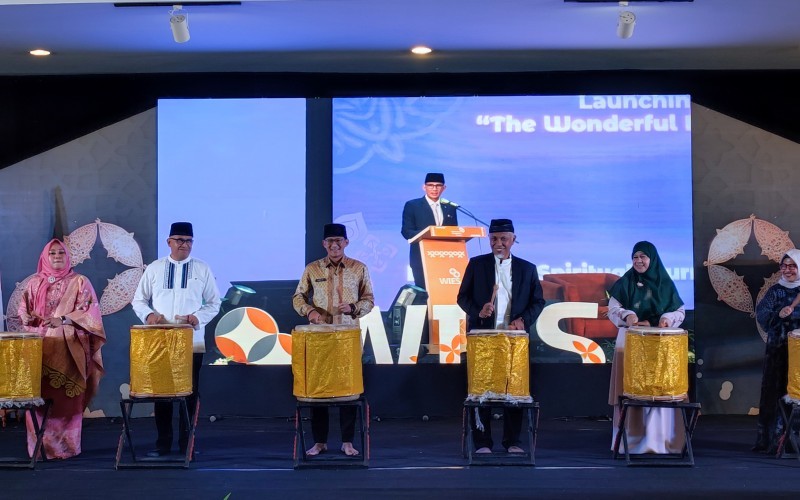 Menparekraf Sandiaga Salahuddin Uno  Road To WIES 2025 di Masjid Raya Syekh Ahmad Khatib Al-Minangkabawi, Minggu (7/7/2024). (Rus Akbar/MPI)