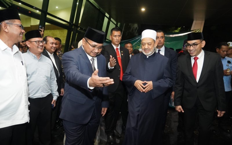 Datang ke Indonesia, Grand Syekh Al-Azhar Bakal Bertemu Presiden Jokowi. (Foto: Ist)