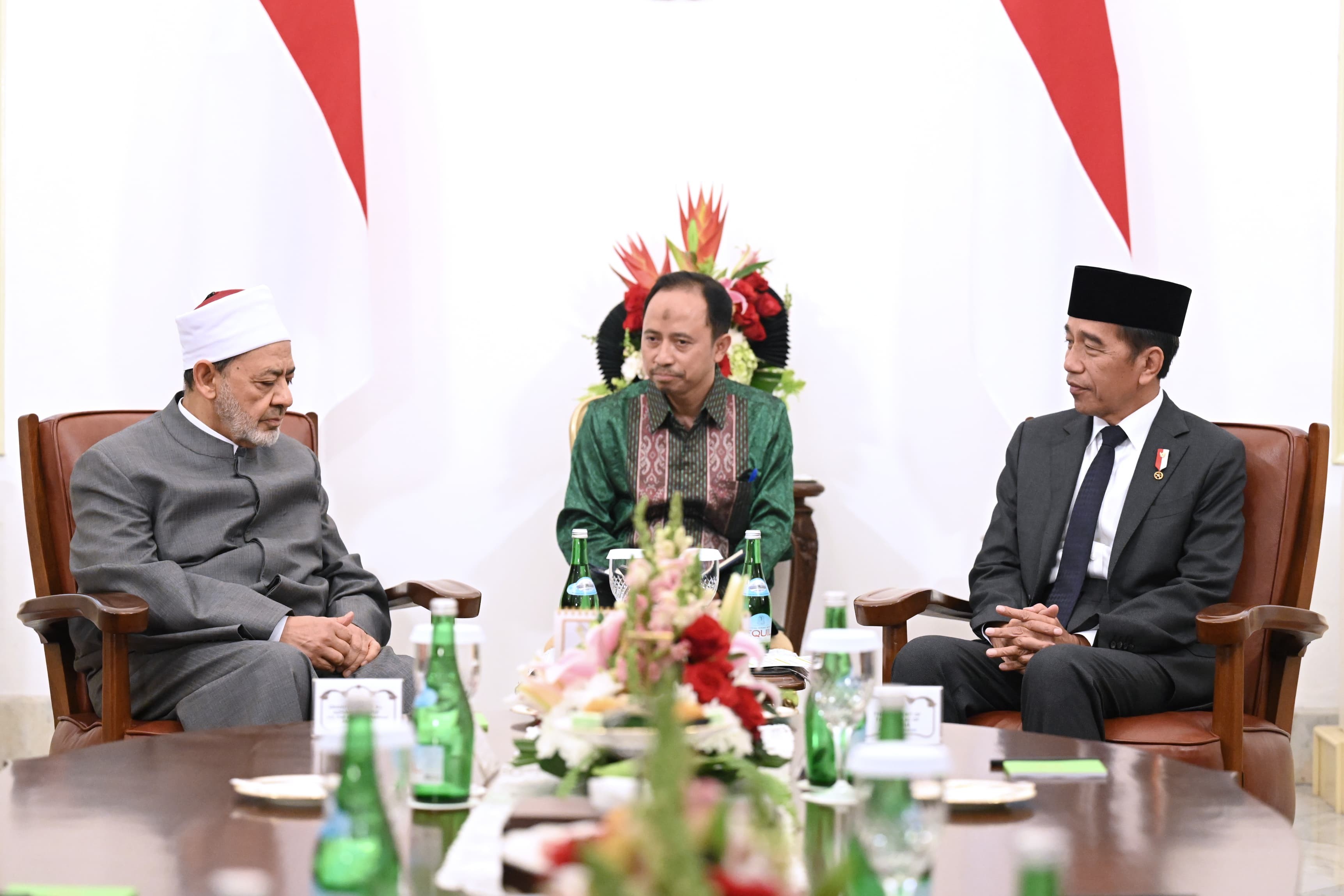 Jokowi Terima Kunjungan Grand Syekh Al Azhar, Bahas Tiga Hal Penting. (Foto: Biro Pers Setpres)