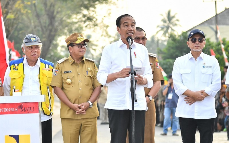 Jokowi Resmikan Jalan di Lampung yang Sempat Viral, Habiskan Anggaran Rp806 Miliar. (Foto: Ist)