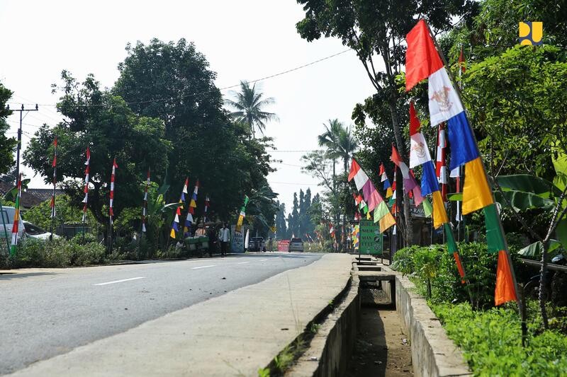 Perbaikan Jalan di Lampung, Pangkas Durasi Perjalanan dari 1 Jam jadi 15 Menit. (Foto: MNC Media)