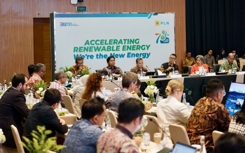 PLN terus mengakselerasi transisi energi melalui peningkatan pembangunan pembangkit berbasis energi baru terbarukan atau EBT. (PLN)