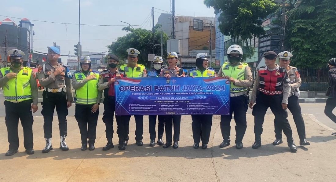 Hari Pertama Operasi Patuh Jaya 2024, Satlantas Polres Jaksel Tindak 25 Kendaraan. (Foto: MNC Media)