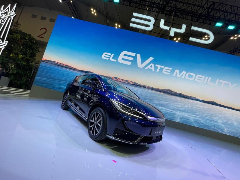 BYD M6 Mejeng di GIIAS 2024, Intip Spesifikasi dan Fiturnya. (Foto: MNC Media)