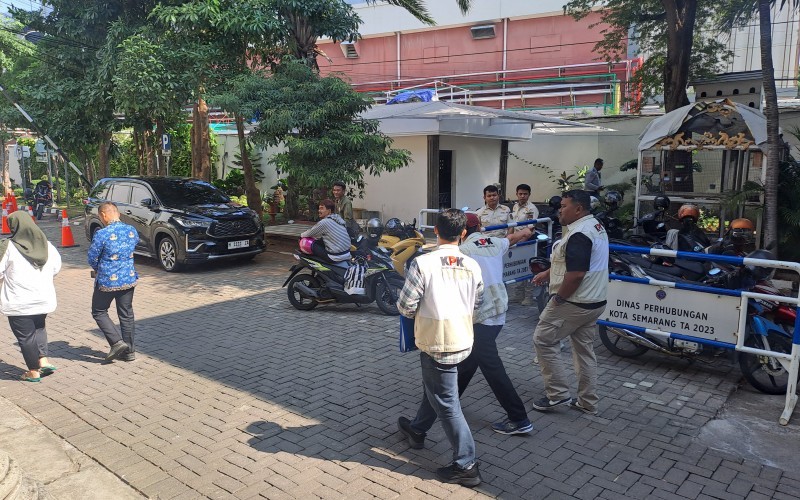 KPK Geledah Kantor Wali Kota Semarang, Begini Penampakannya